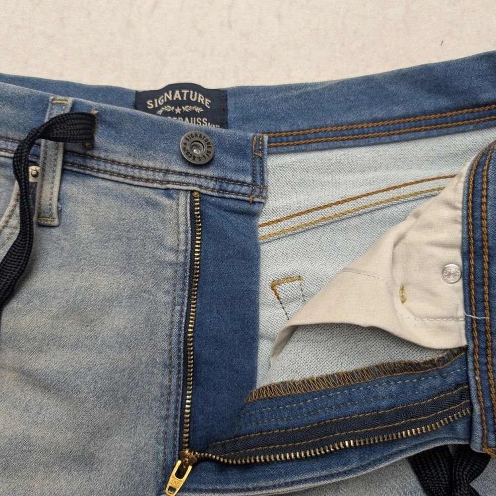Signature by Levi Strauss Men 32 Blue Denim Shorts Drawstring Cuffed 54860-0008